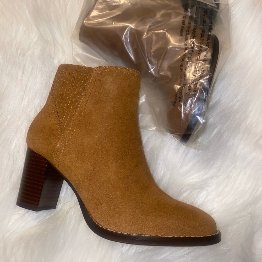 GAP Tan Suede Ankle Boots